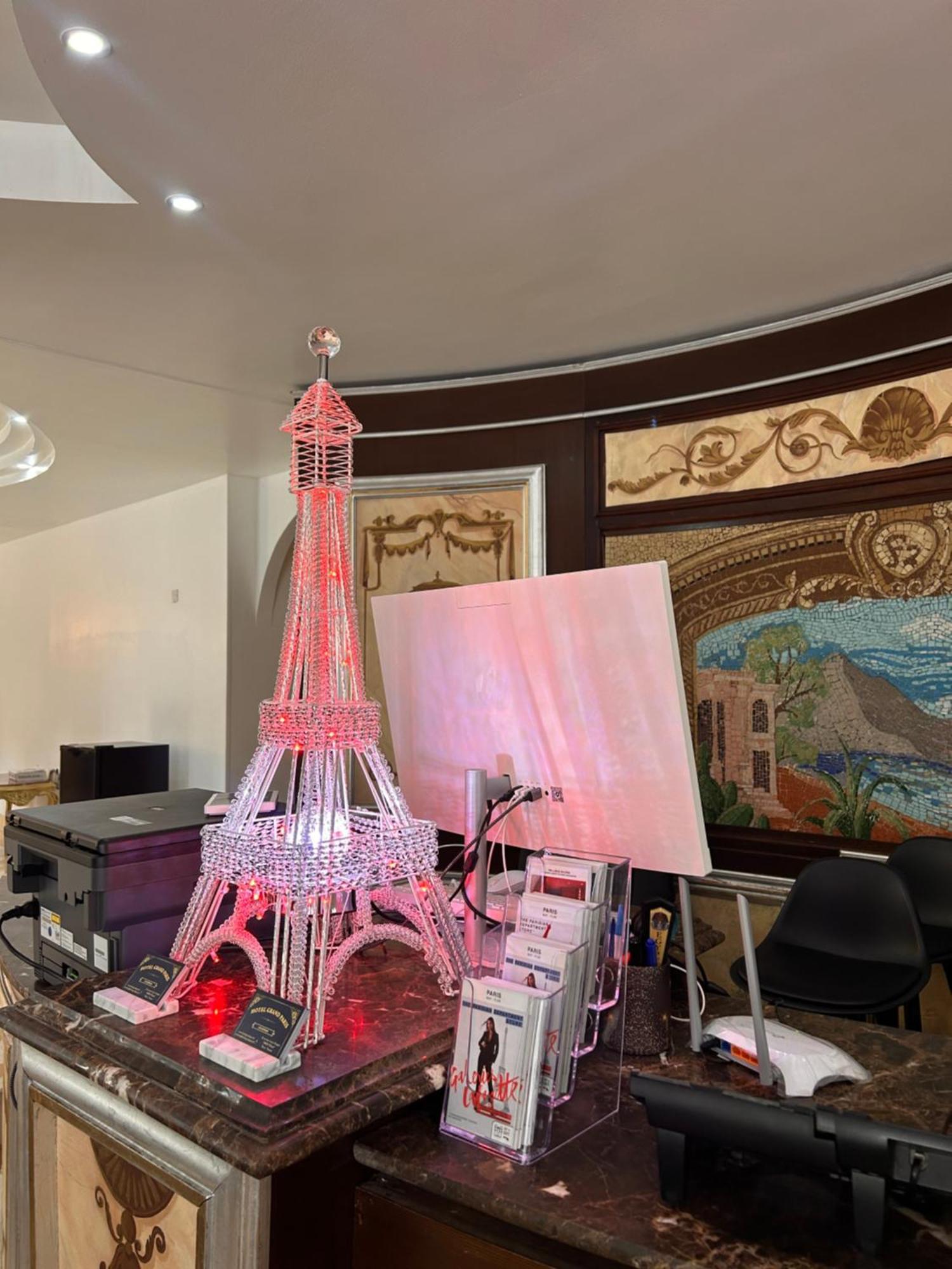 Hotel Grand Paris Villejuif Exteriör bild