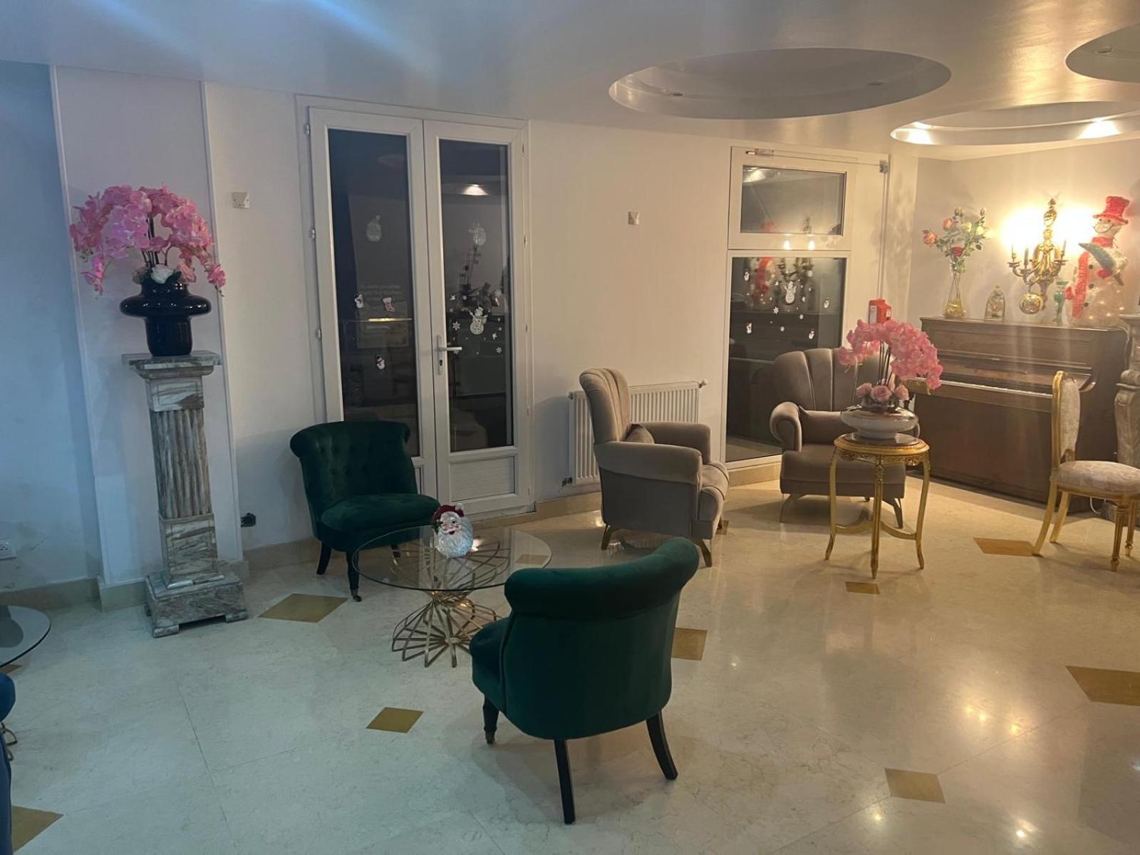 Hotel Grand Paris Villejuif Exteriör bild
