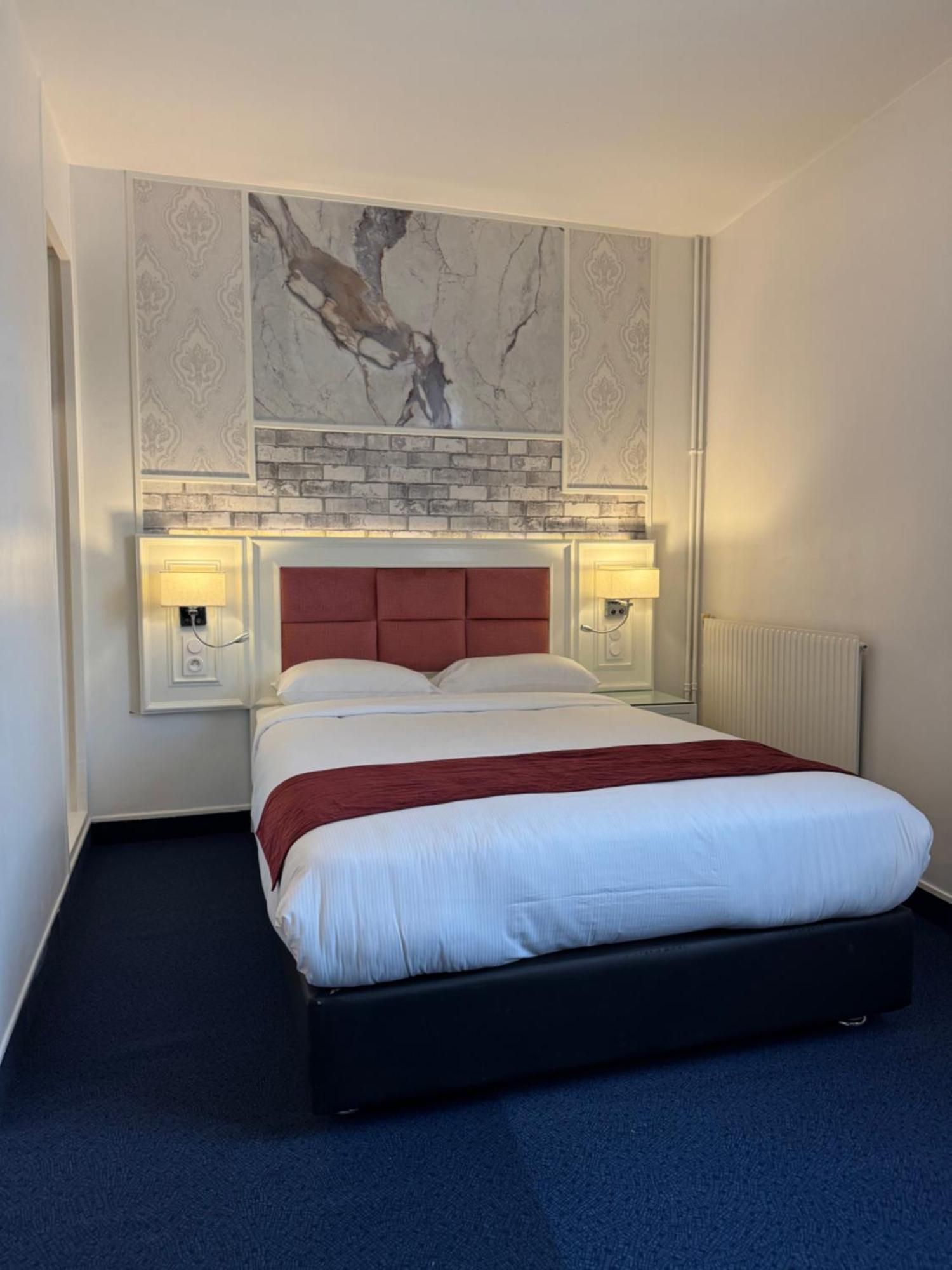 Hotel Grand Paris Villejuif Exteriör bild